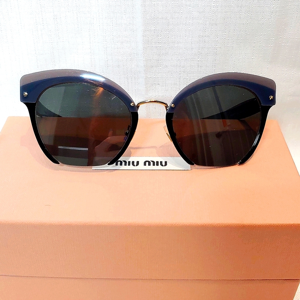 🎉2X Host Pick🎉Miu Miu 53MM Cat Eye Sunglasses - Picture 2 of 11